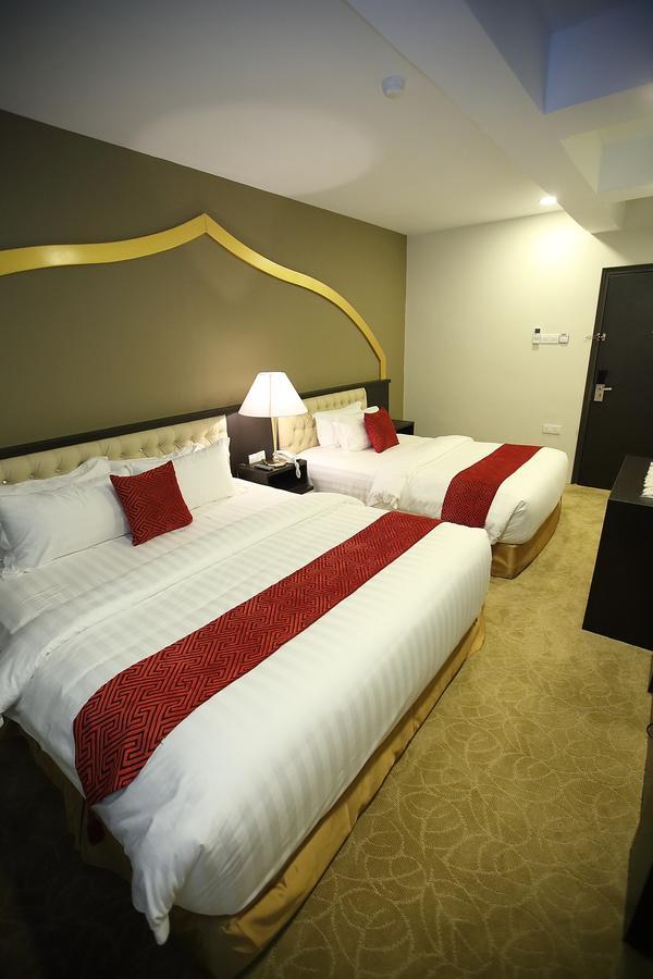 Al Khatiri Hotel Кубанг Кериан Екстериор снимка
