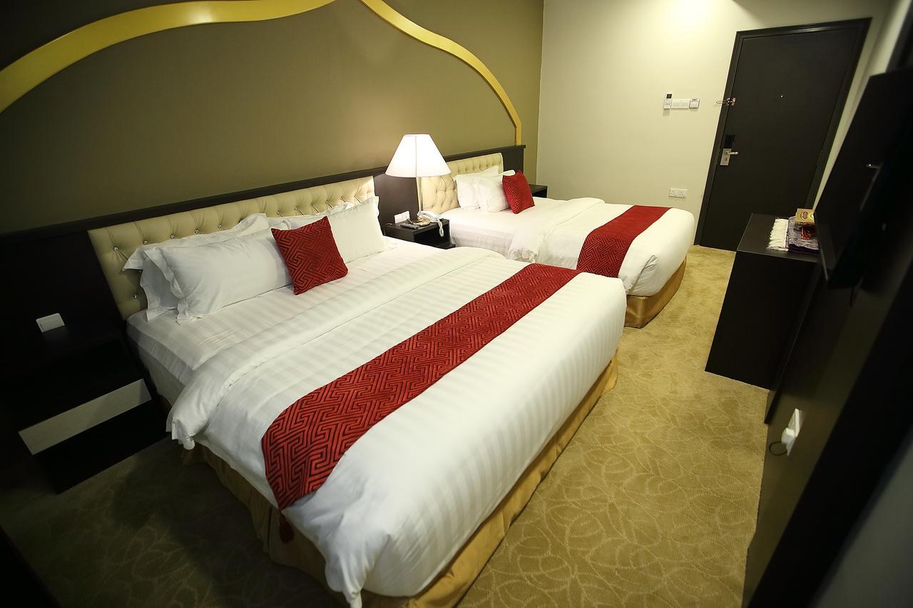 Al Khatiri Hotel Кубанг Кериан Екстериор снимка